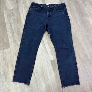 Levi’s Wedgie Icon in Dark Wash Size 31
